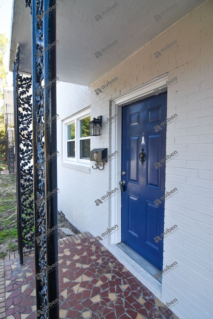 Augusta Apartment: 1600 Johns Rd