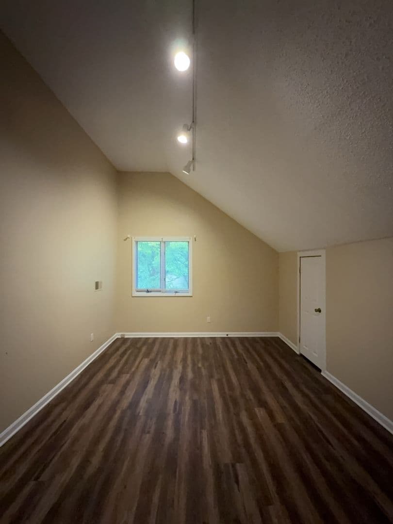 Irmo House: 108 Riverwalk Ct