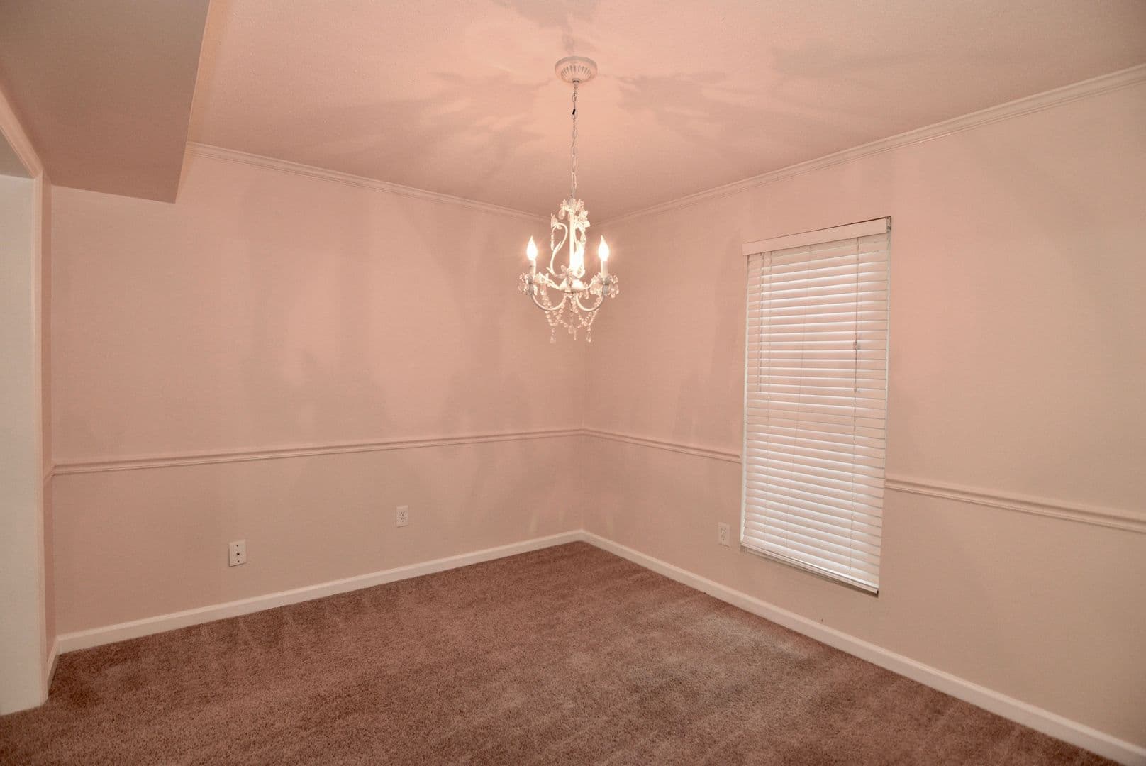 Evans House: 490 Pheasant Run Drive