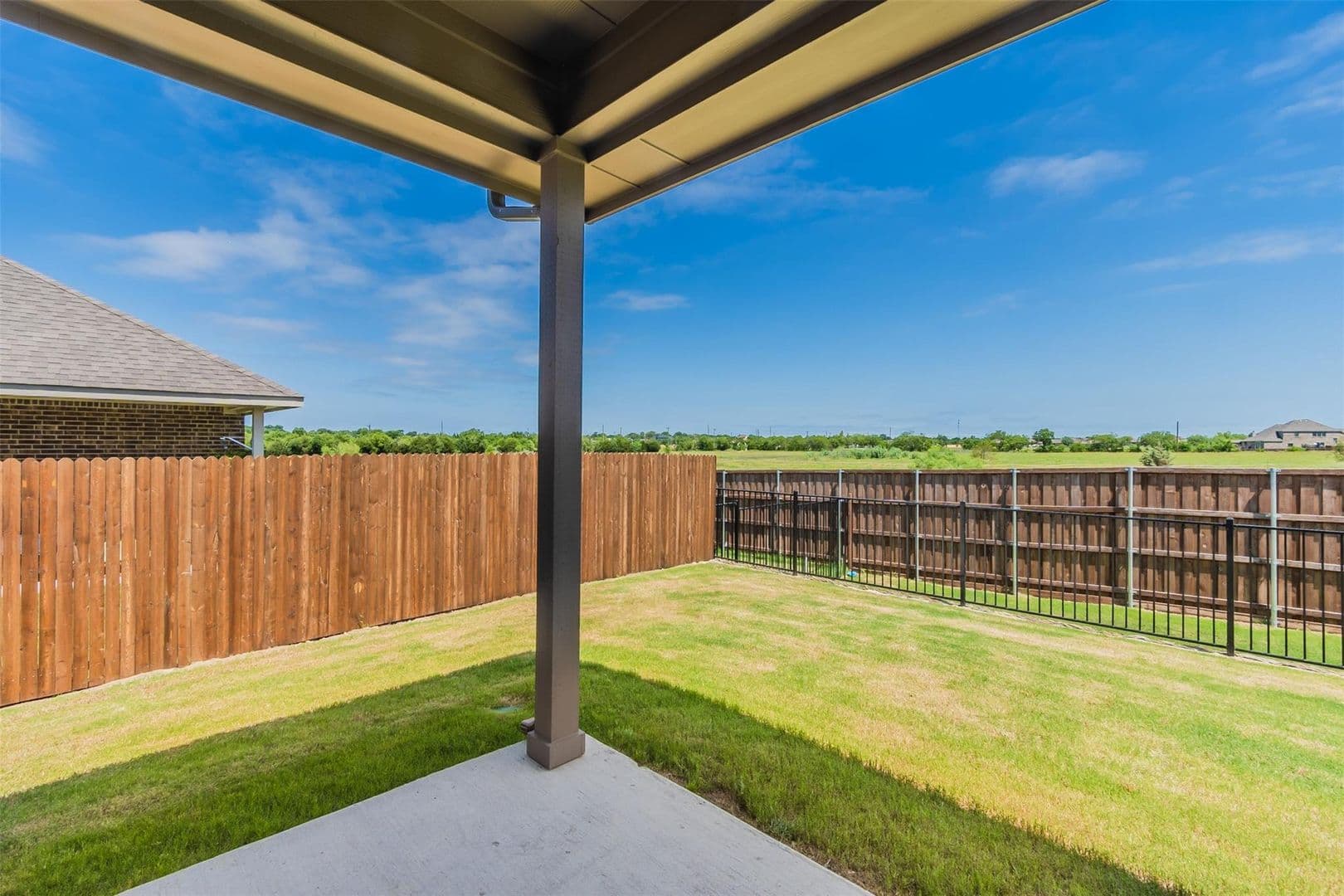 Krum House: 1343 Fox Hollow Road