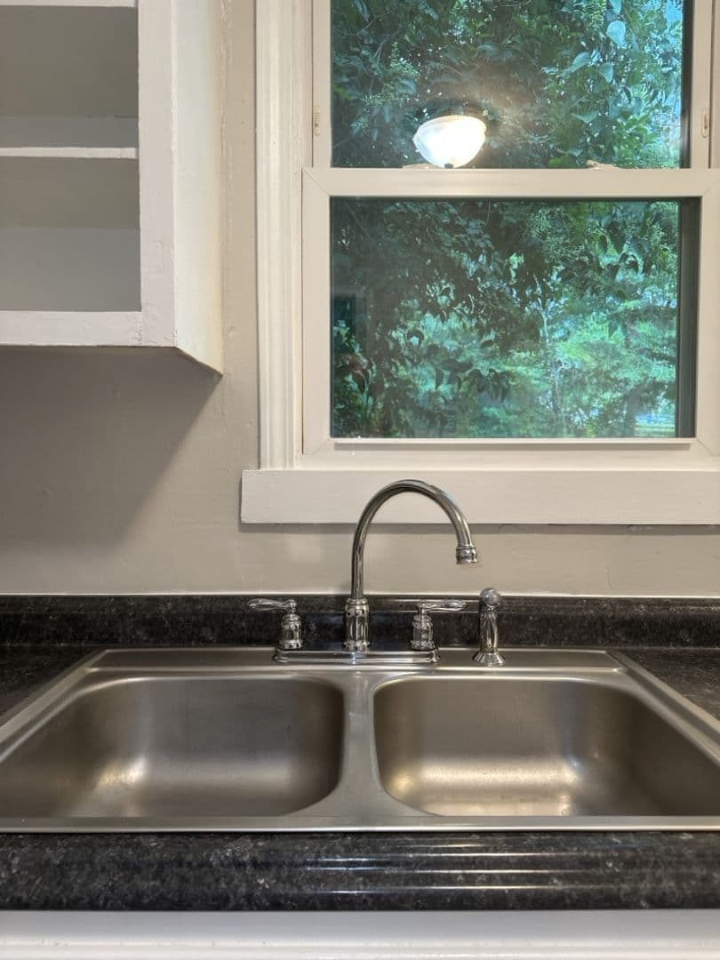 Augusta House: 2563 Lyman Street