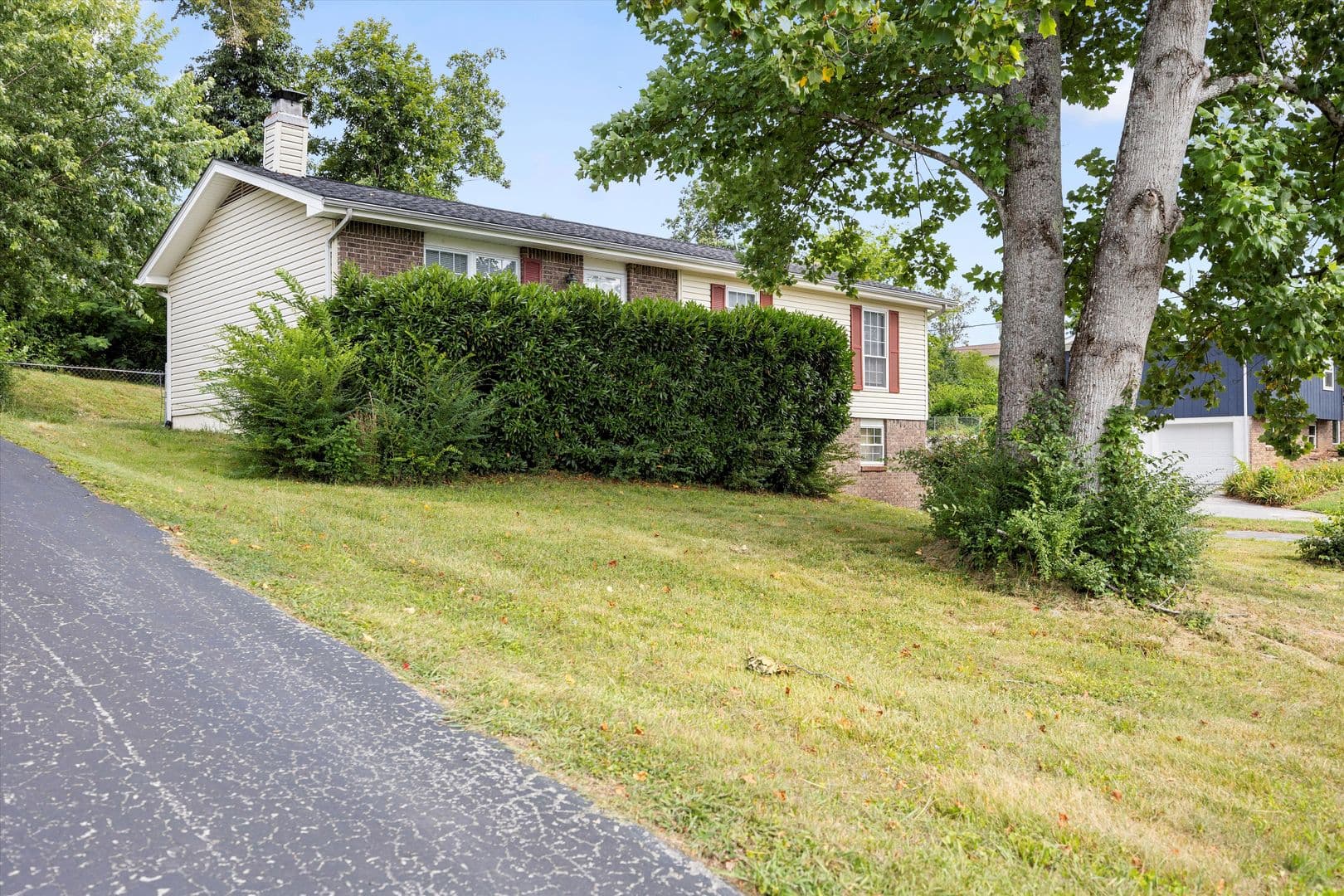 Ooltewah House: 4015 Shady Oak Drive