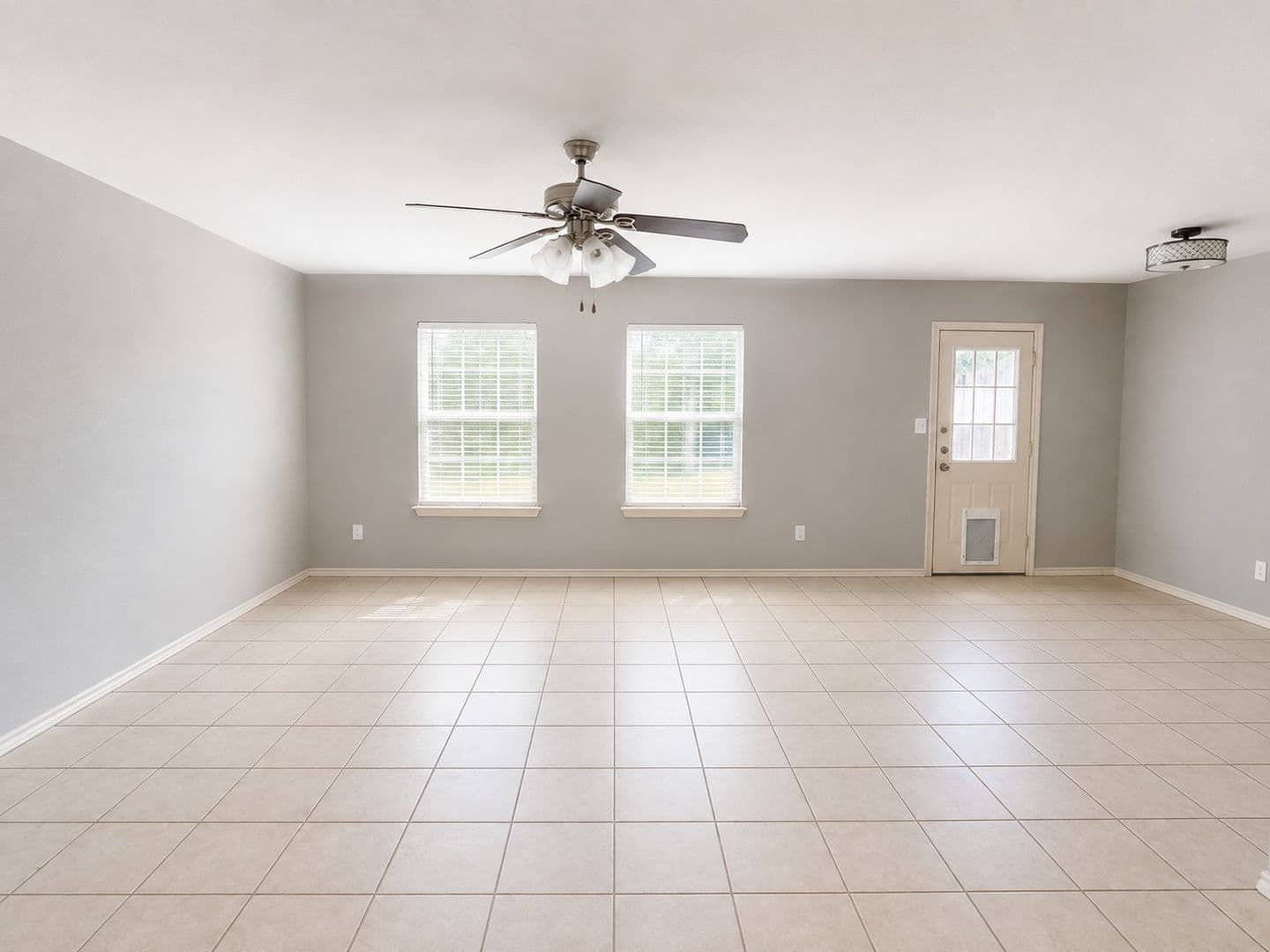 Princeton Apartment: 1109-1111 Parkway Trail