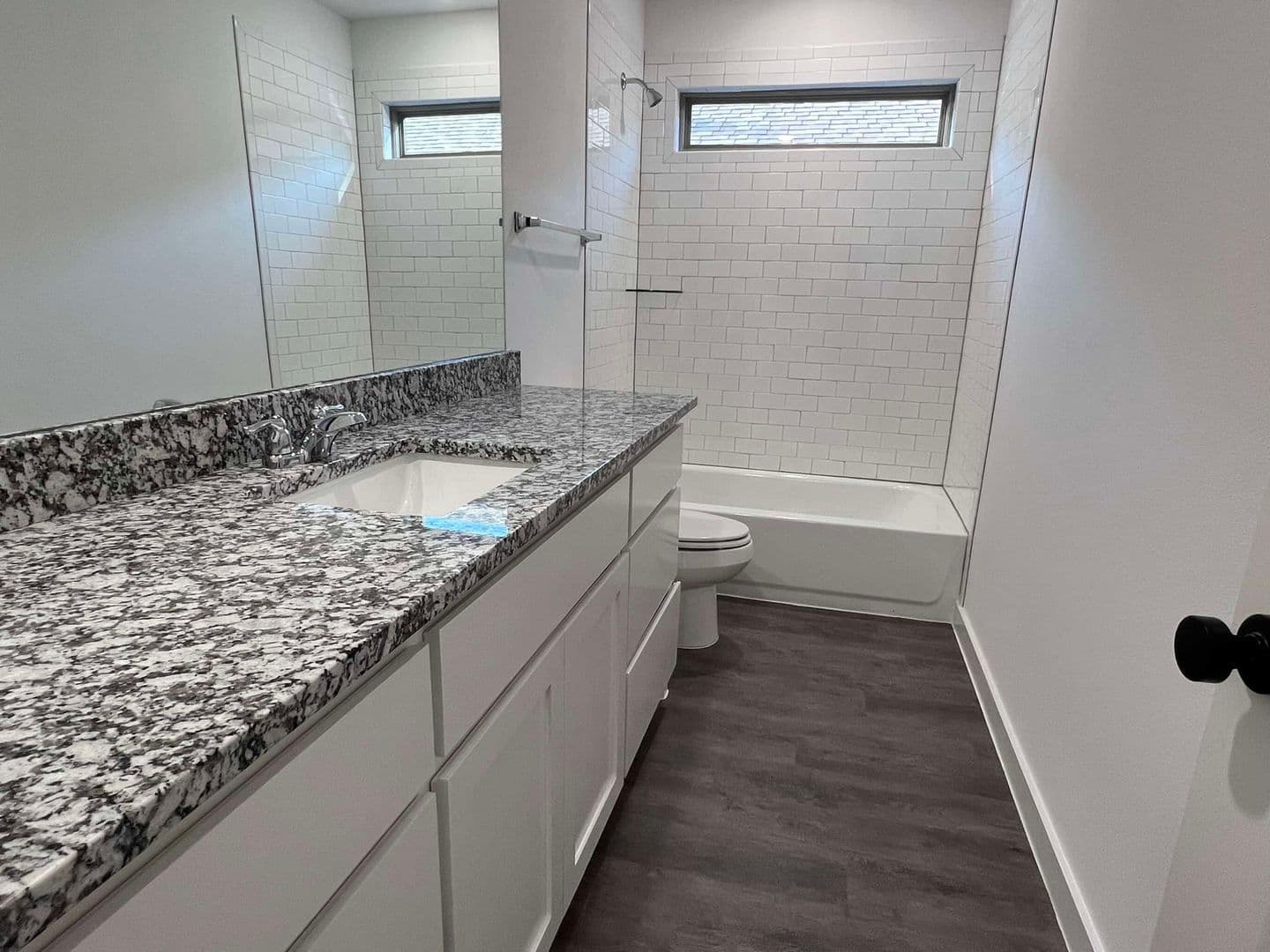 Denison Apartment: 2522-2524 South Fannin Avenue