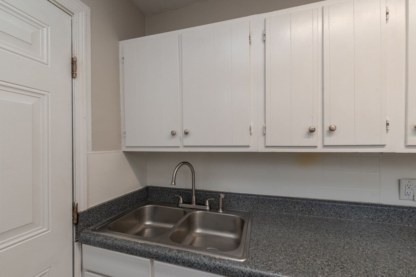 Augusta House: 2269 Pund Avenue
