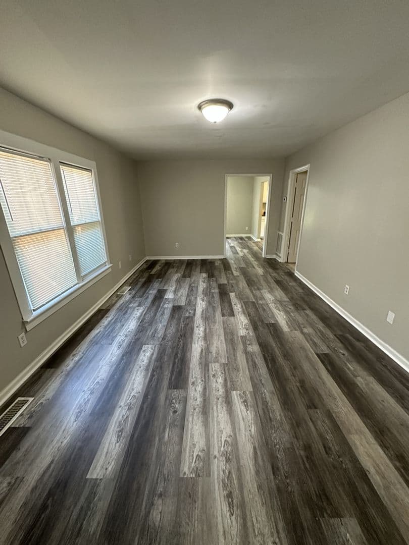 Rossville House: 304 James Street