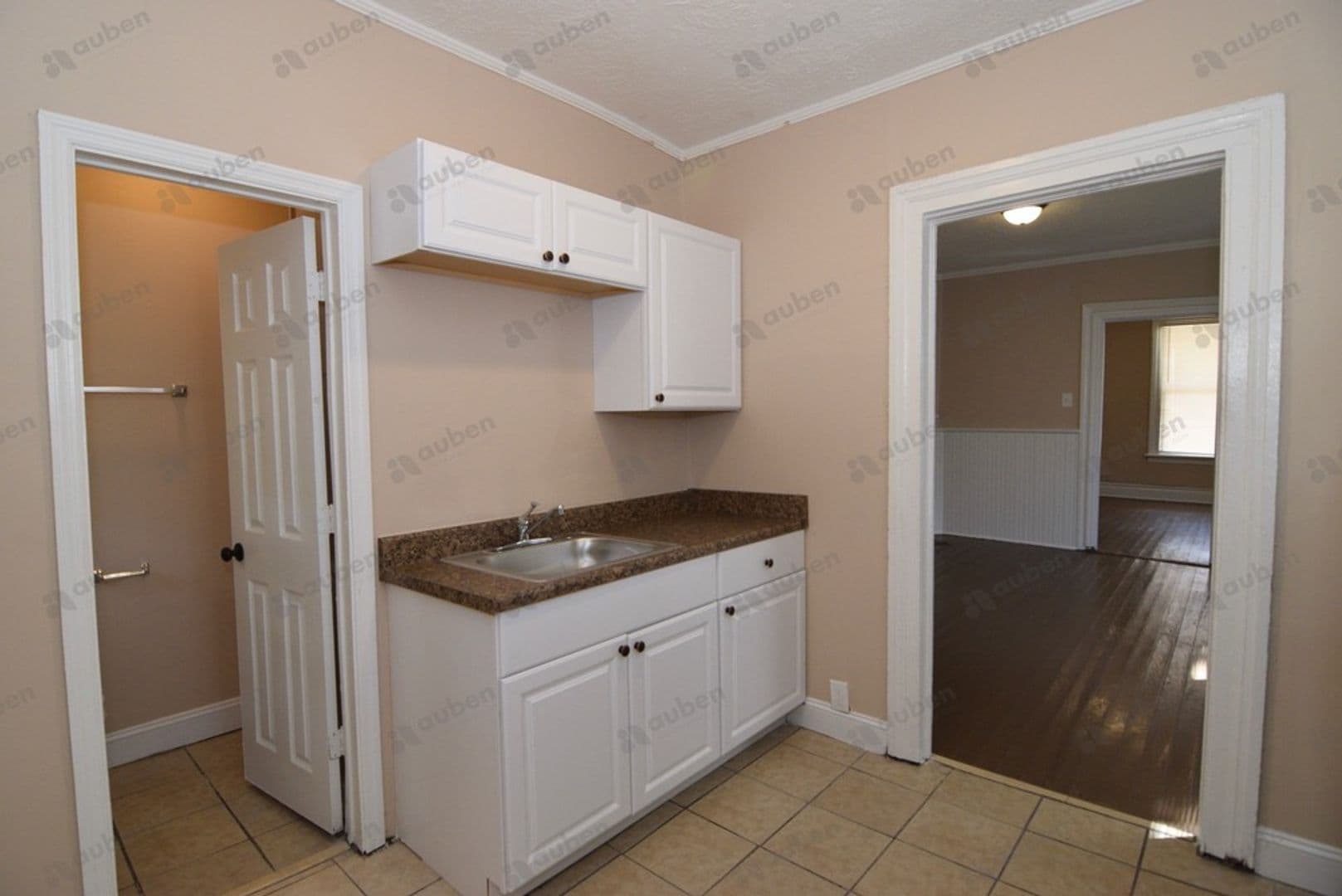Augusta House: 1717 Starnes Street
