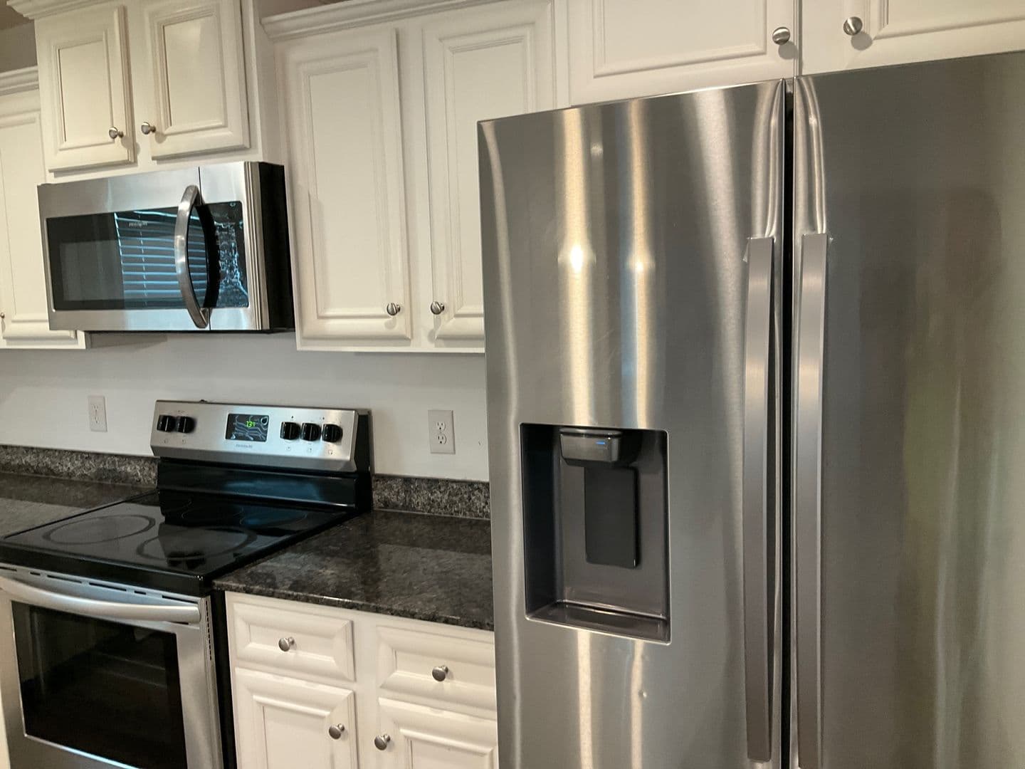 Elgin House: 6 Brazilian Dr