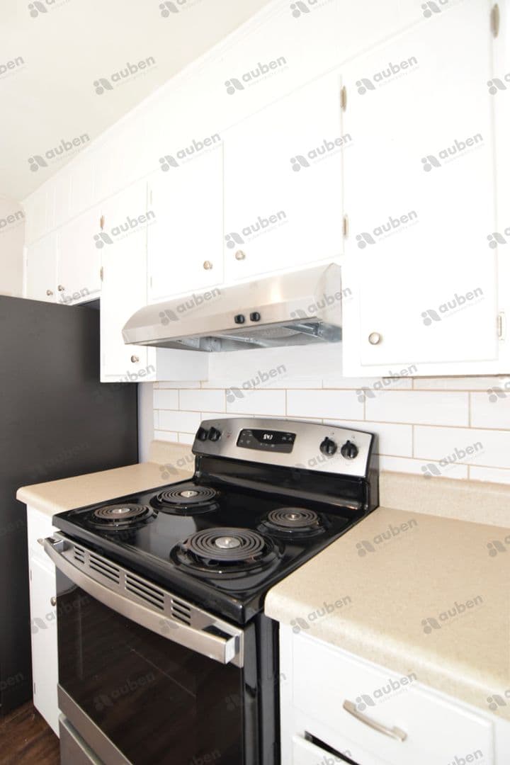 Augusta Apartment: 1600 Johns Rd