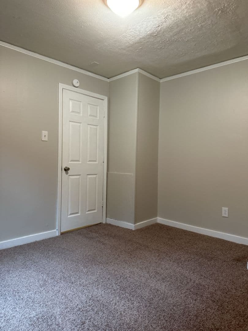 Augusta House: 2563 Lyman Street
