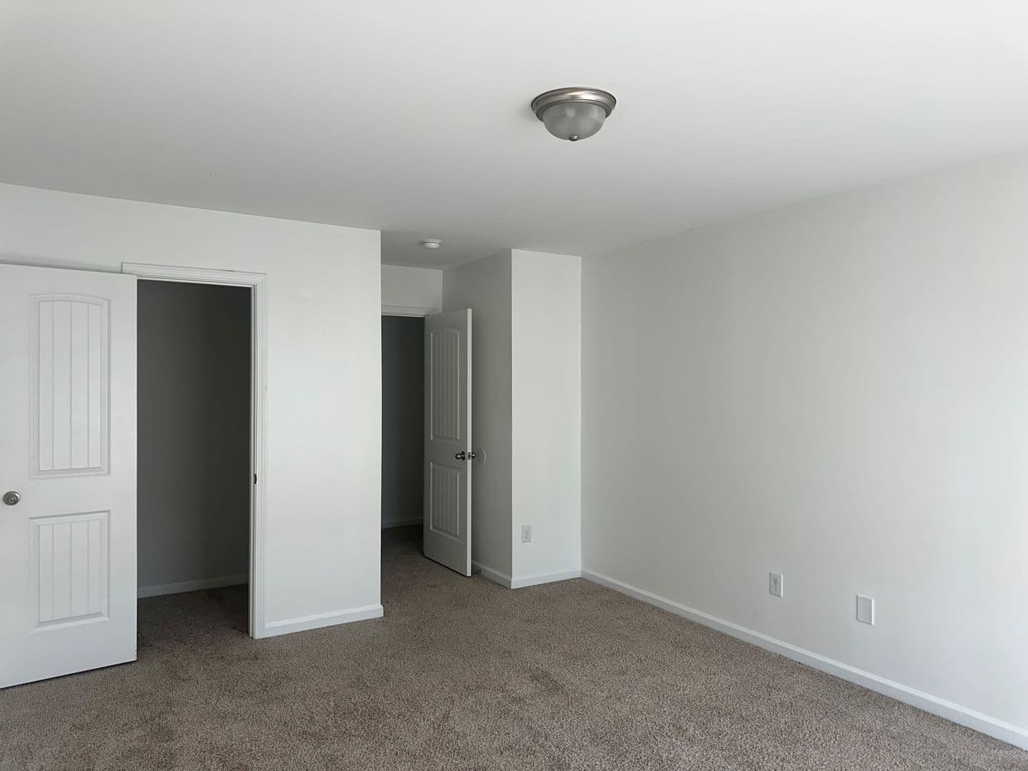 Elgin House: 6 Brazilian Dr