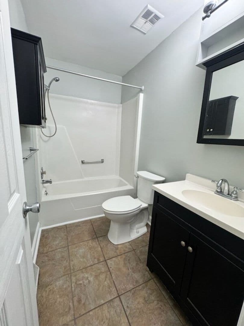 Mount Pleasent House: 730 Harbor Lane