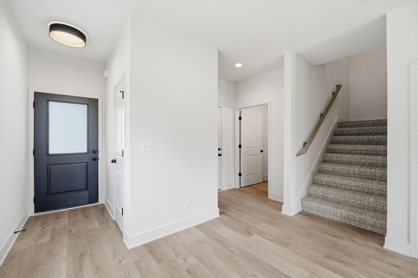 Lee's Summit House: 216 NW Orchard Ln - 216 NW Orchard