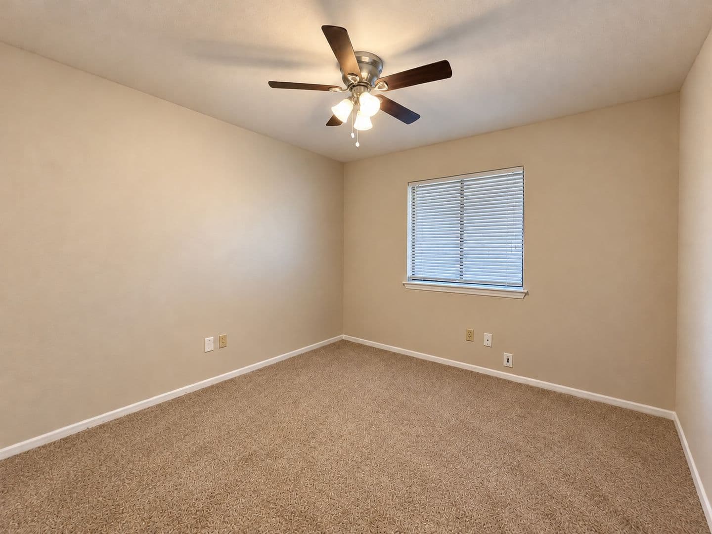 Duncanville House: 1038 Cedar Run Drive