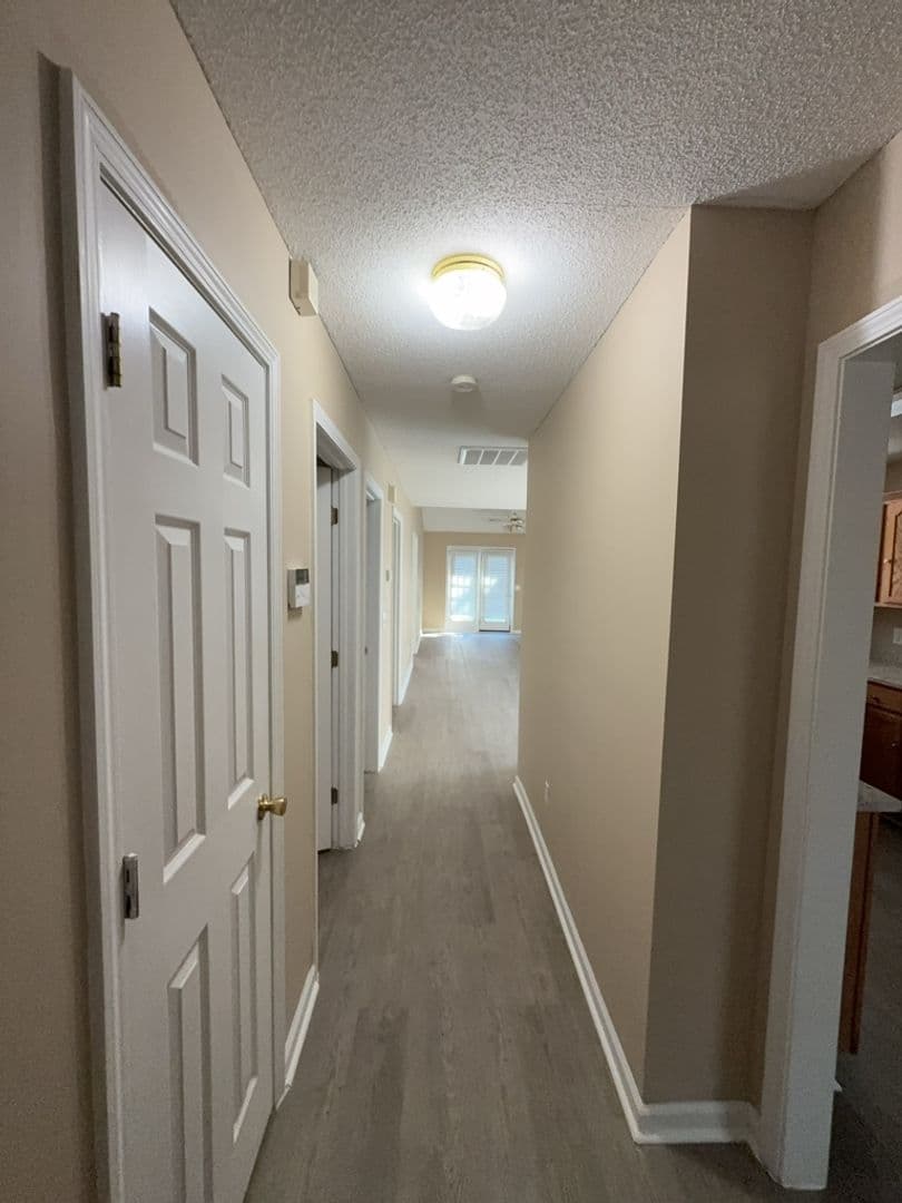 Columbia House: 515 Providence Crossing Dr