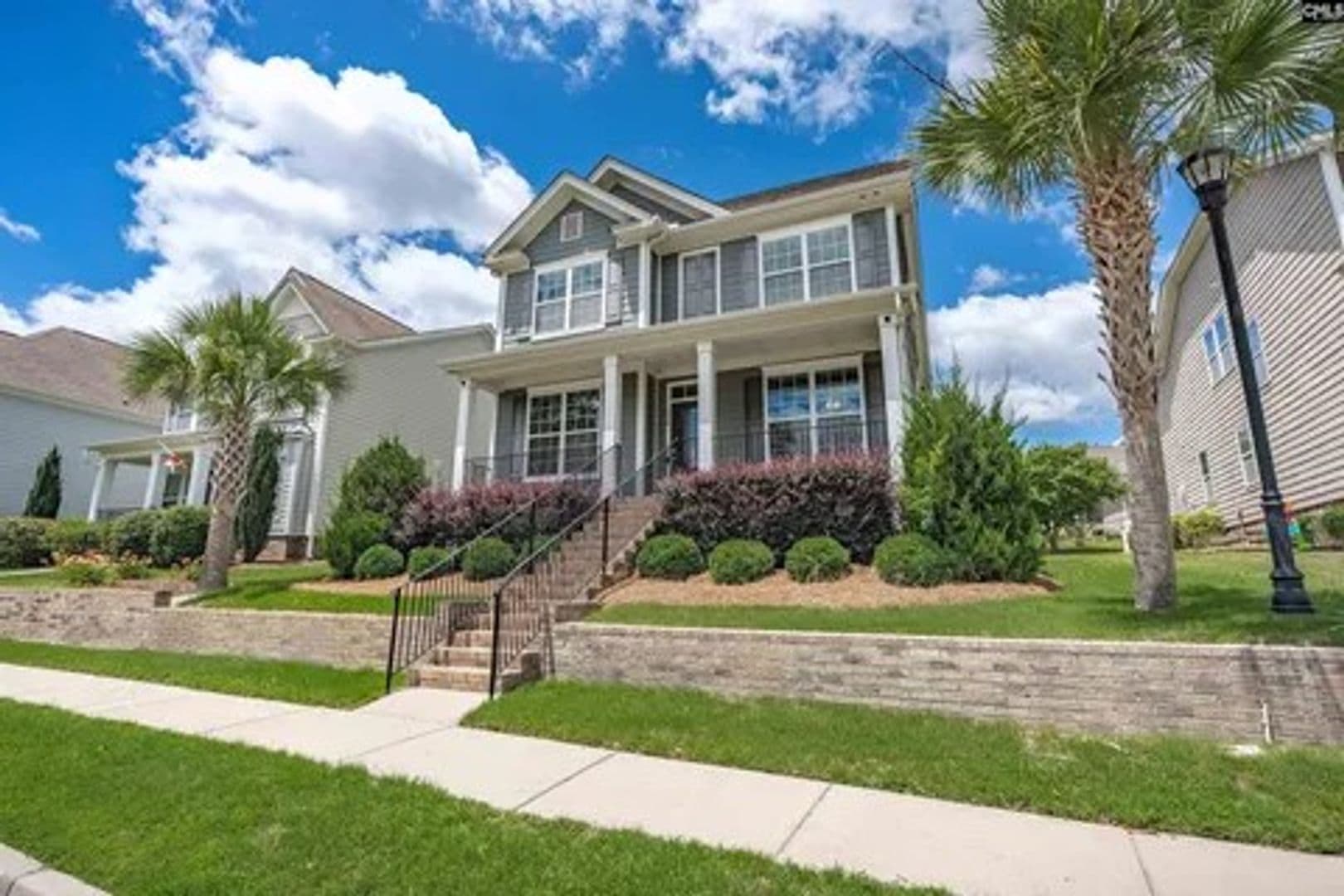 Elgin House: 234 Thacher Loop