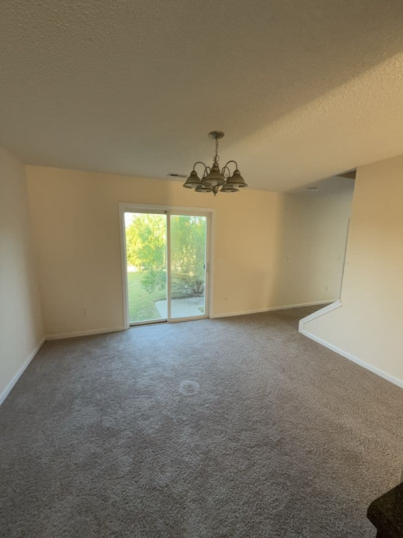 Lexington House: 420 Cape Jasmine Way