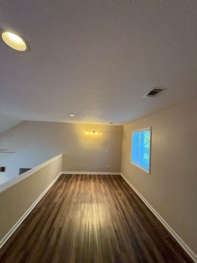 Irmo House: 108 Riverwalk Ct