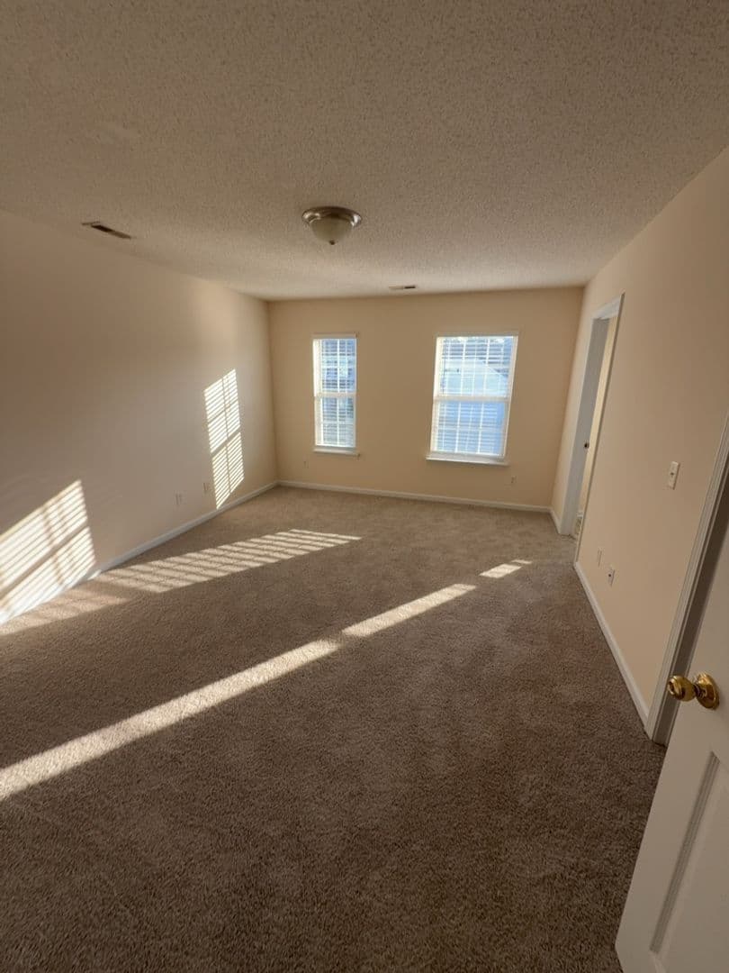 Lexington House: 420 Cape Jasmine Way