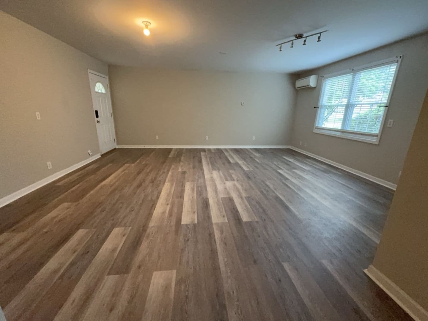 Lexington House: 113 Dupre Mill Court
