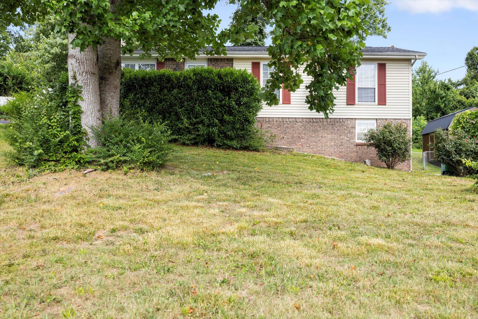 Ooltewah House: 4015 Shady Oak Drive