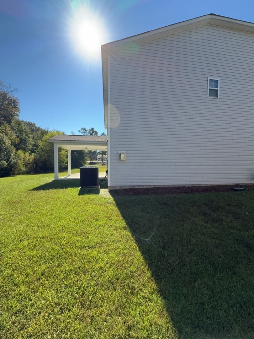 Elgin House: 6 Brazilian Dr