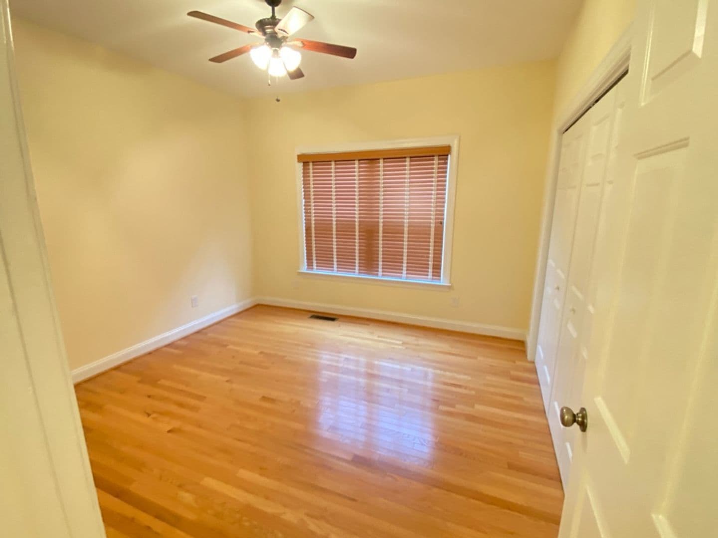 Lexington House: 105 Ridge Top Rd