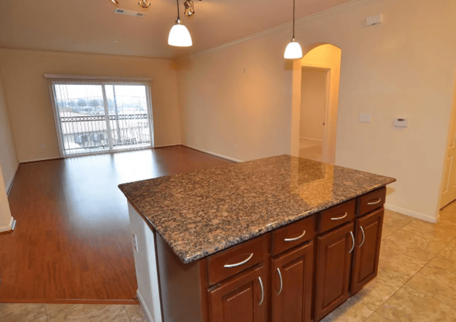 Columbia House: 1085 Shop Rd Unit 320