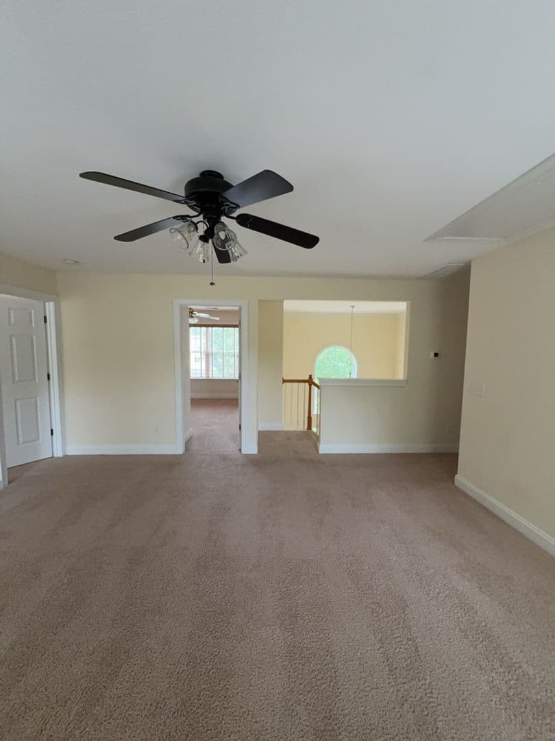 Lexington House: 105 Ridge Top Rd
