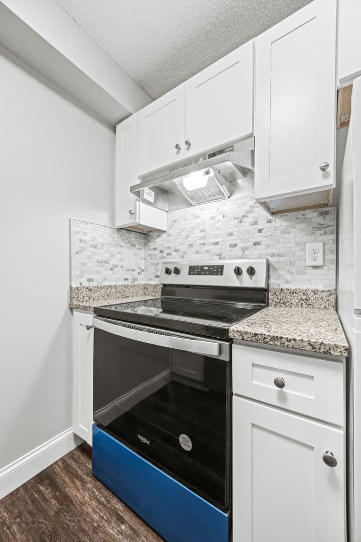 Hixson Apartment: 5519 Highway 153
