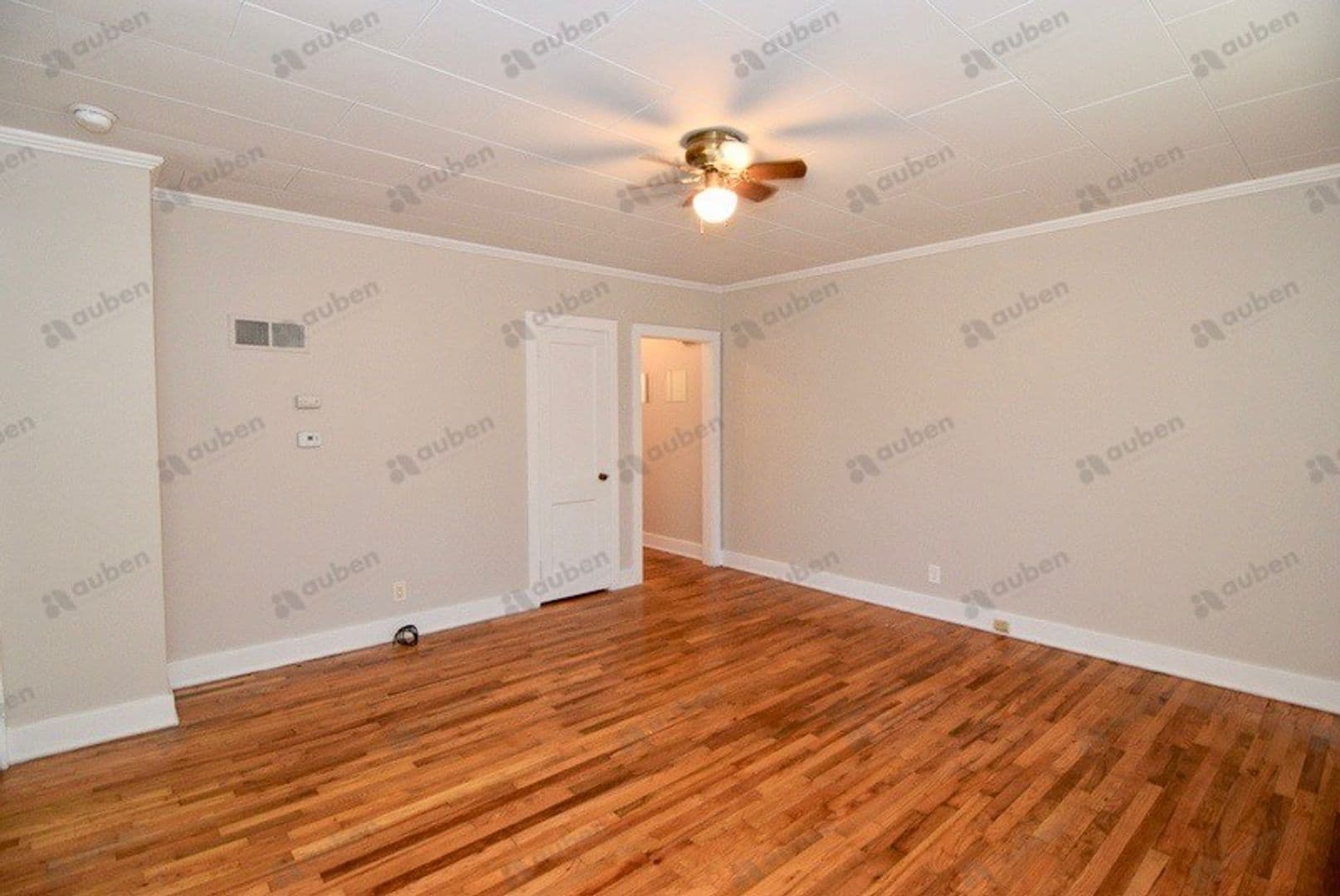 Augusta House: 512 Beaufort Drive