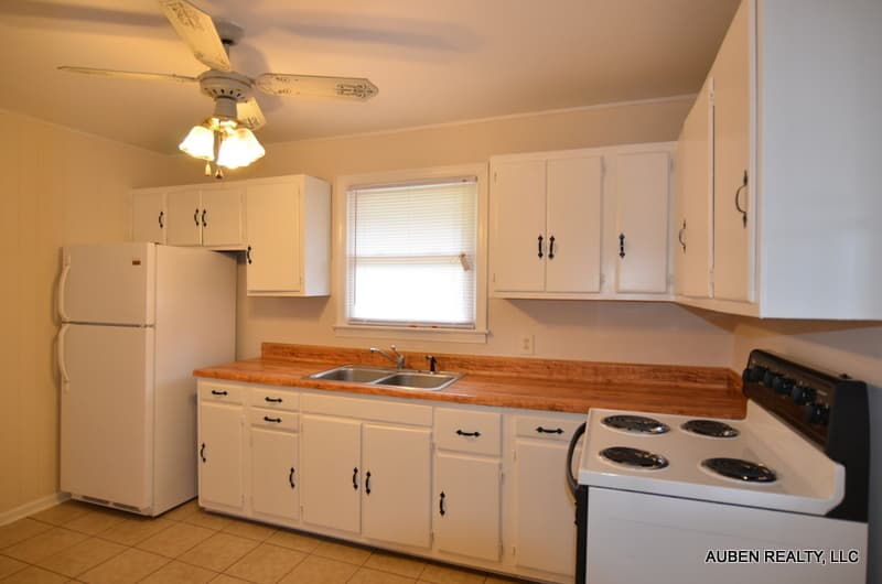 Augusta House: 2403 Sparks Road