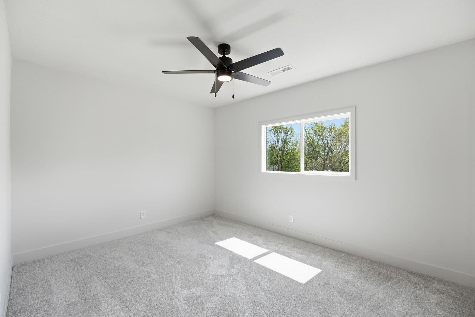 Lee's Summit House: 216 NW Orchard Ln - 216 NW Orchard