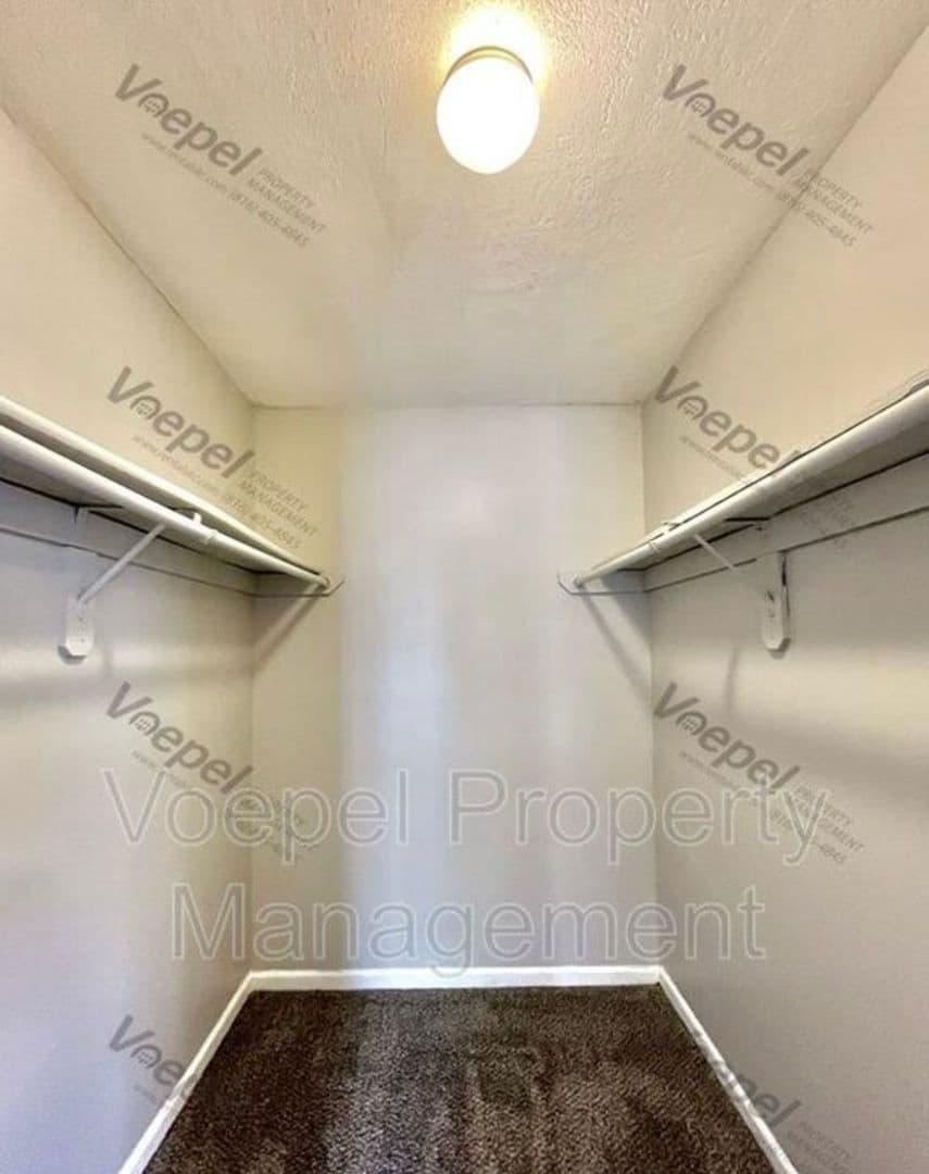 Raytown Apartment: 10109 - 10115 E. 67th Street