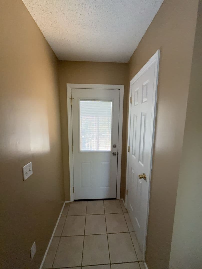 Cayce House: 1516 Axtell Dr
