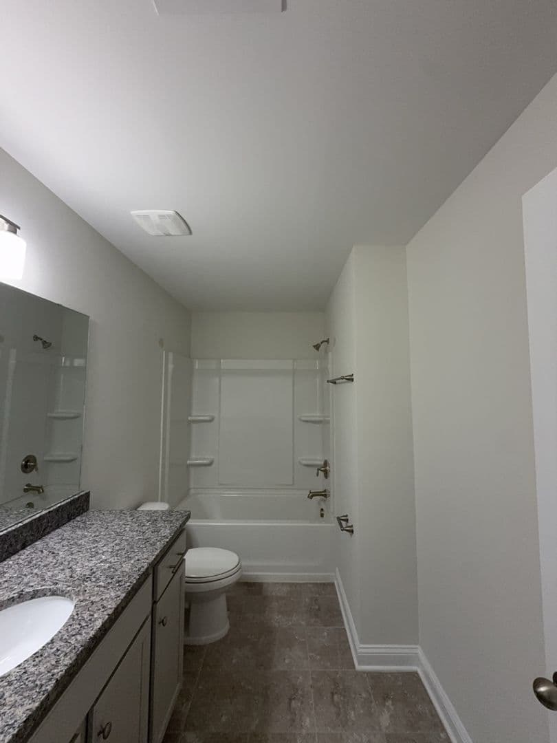 Elgin House: 234 Thacher Loop