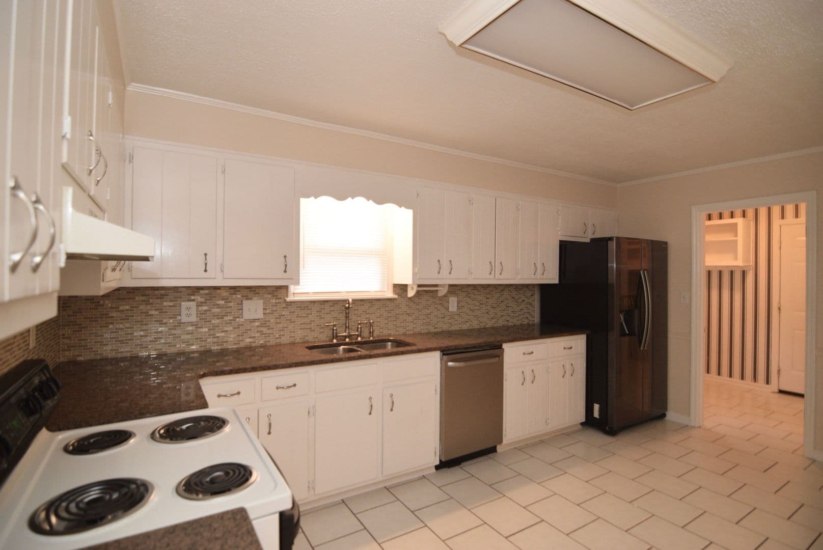 Evans House: 490 Pheasant Run Drive
