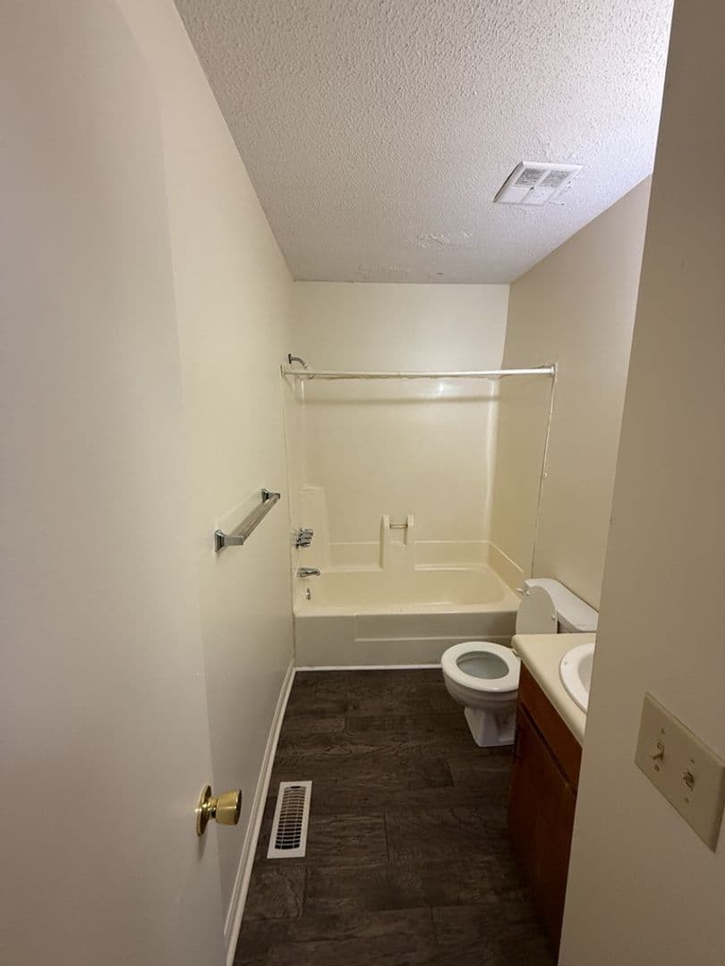 Columbia Apartment: 3606 Medical Drive