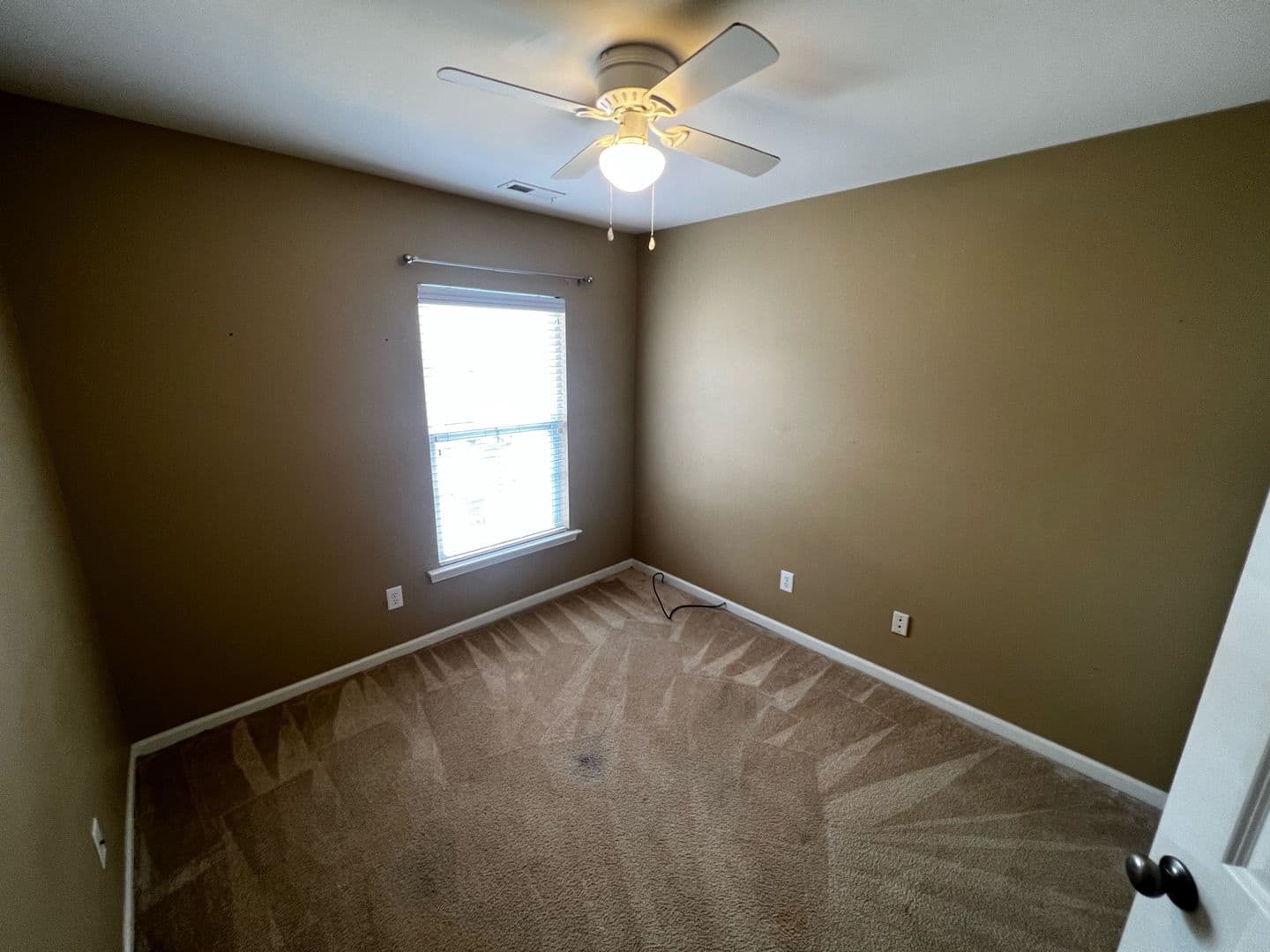 Summerville Townhome: 226 S Lamplighter Ln