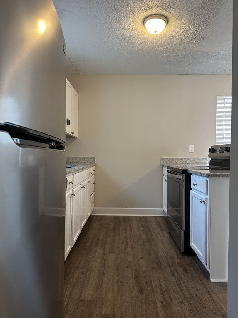 Augusta House: 3202 Gerald Dr E