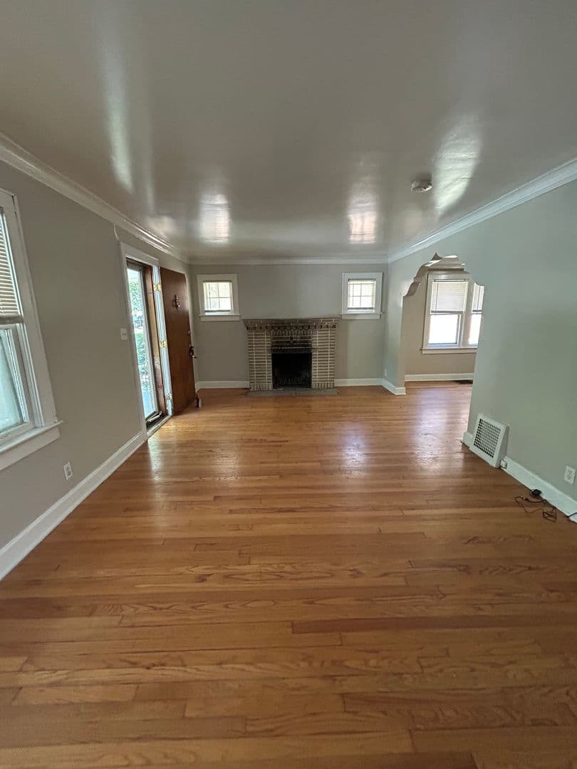 Kansas City House: 5345 Charlotte St.