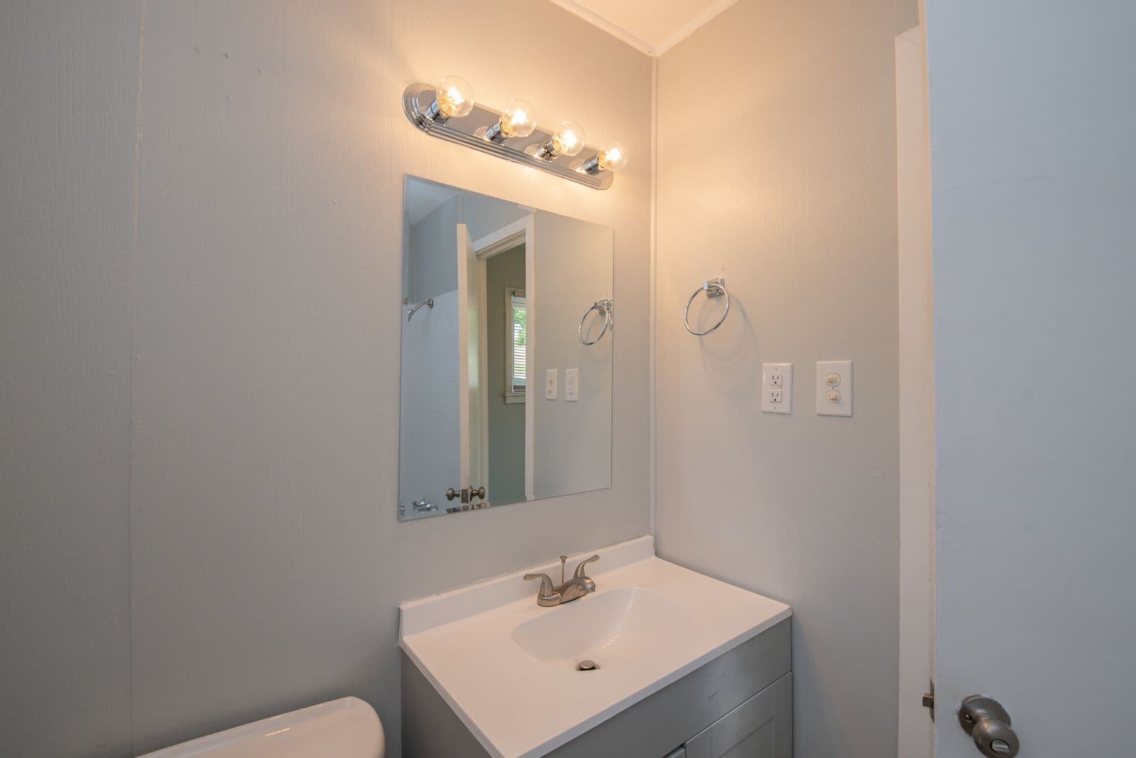 North Augusta House: 651 Hutchinson Dr.