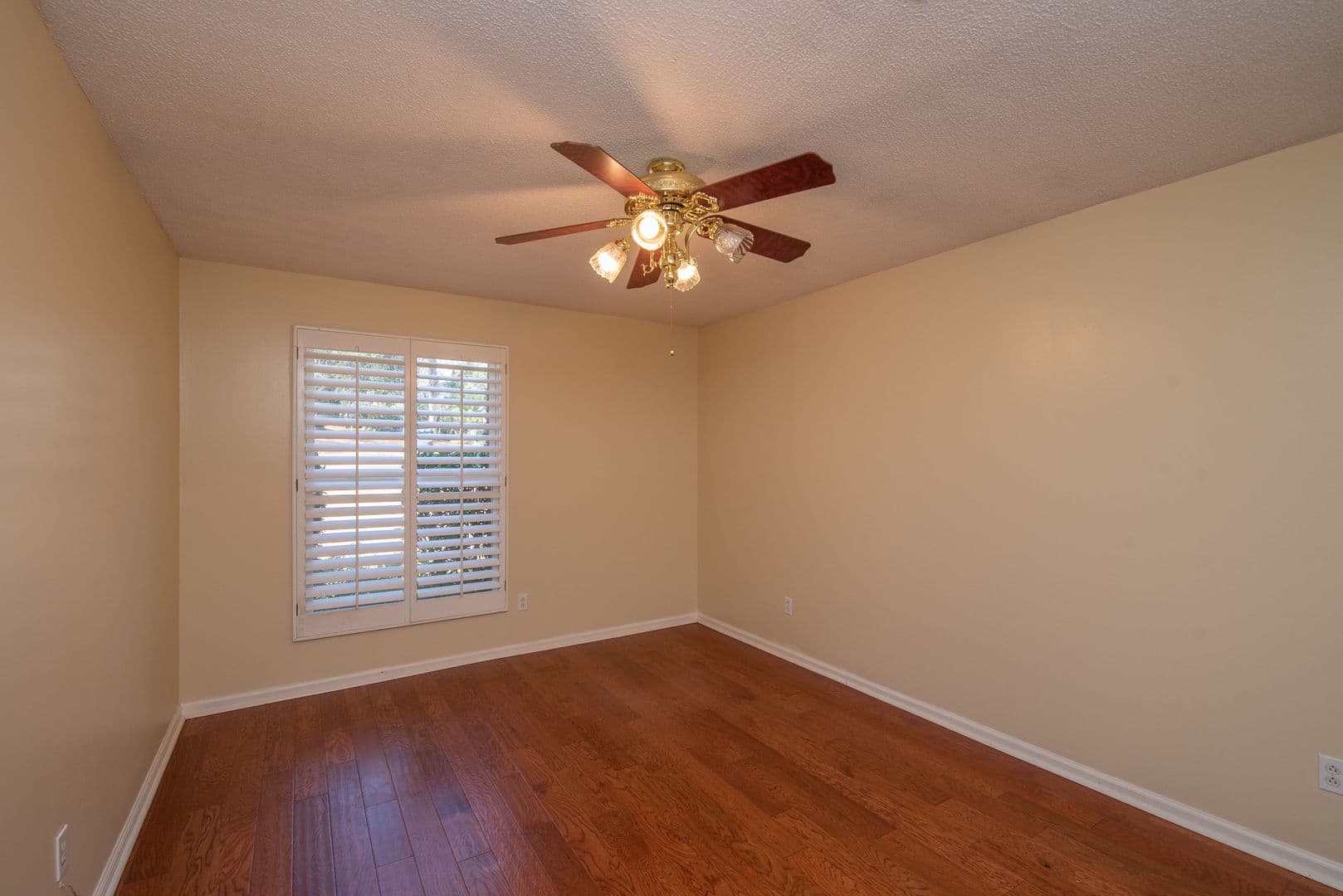 Augusta House: 1140 Brookwood Drive