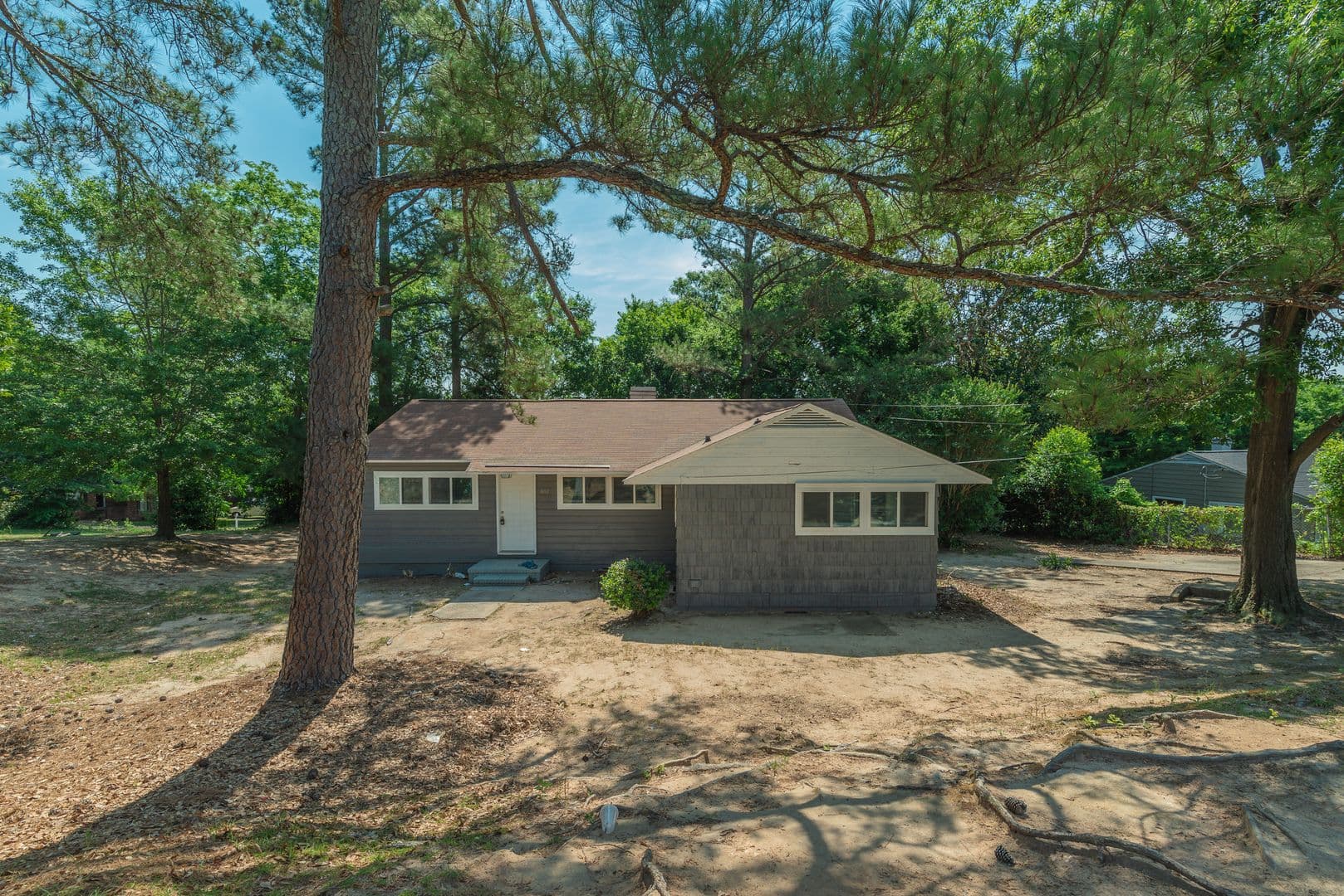 North Augusta House: 651 Hutchinson Dr.