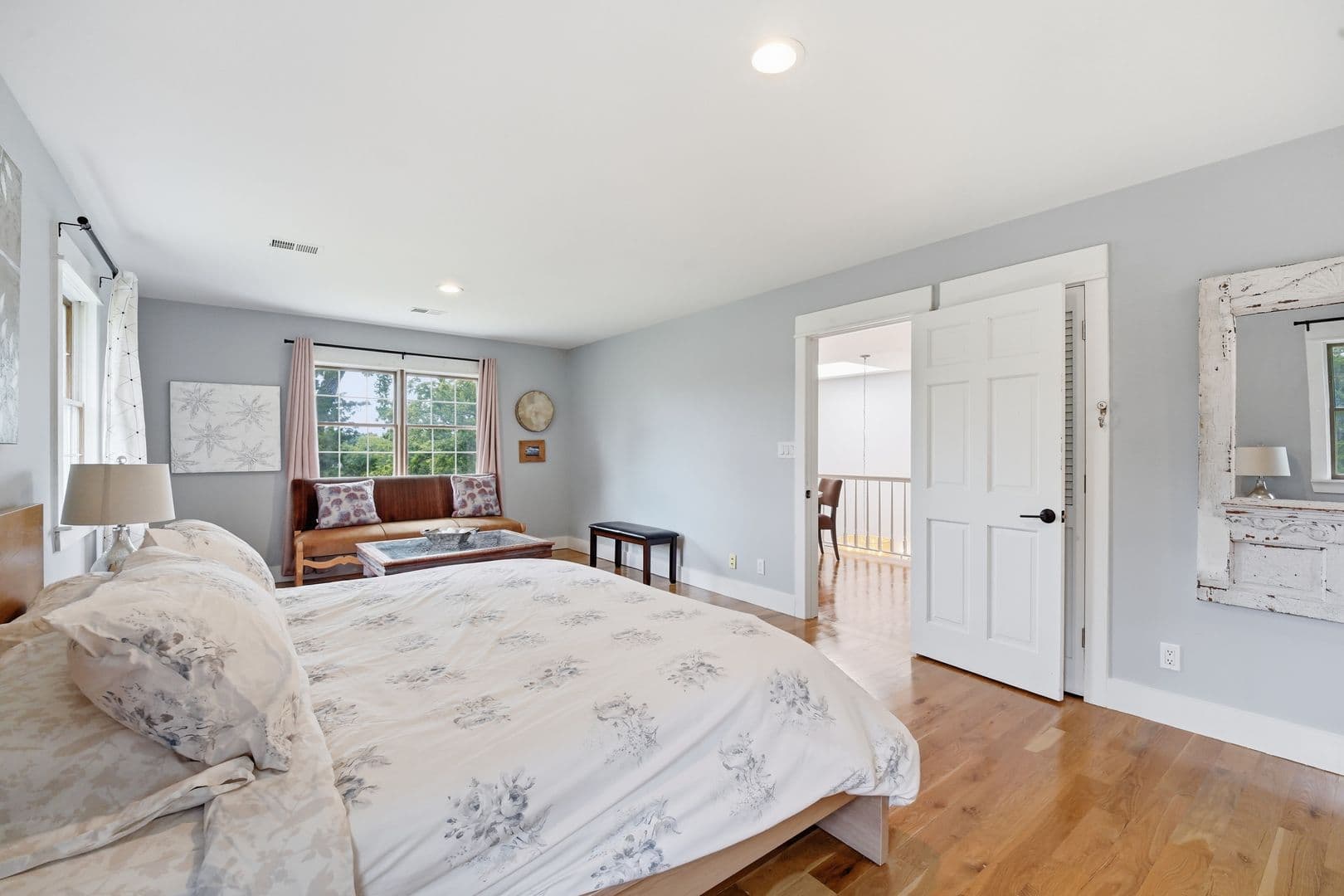 Kansas City House: 10200 Grandview Rd