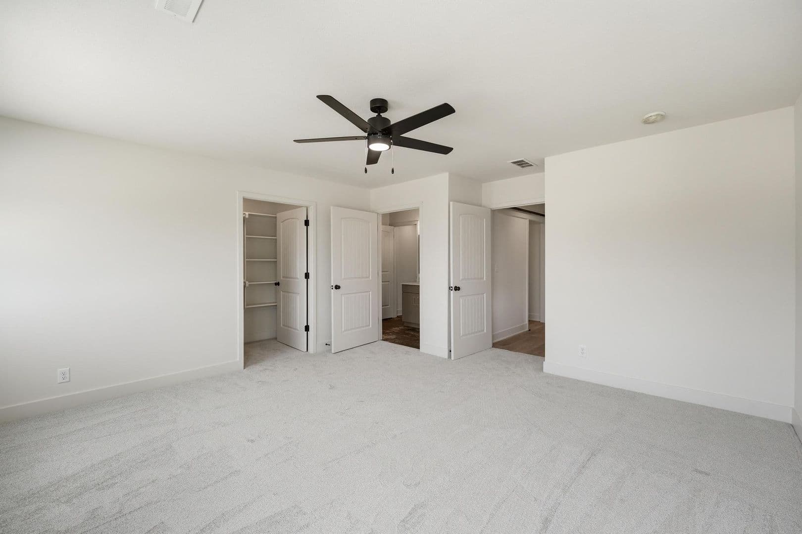 Lee's Summit House: 216 NW Orchard Ln - 216 NW Orchard
