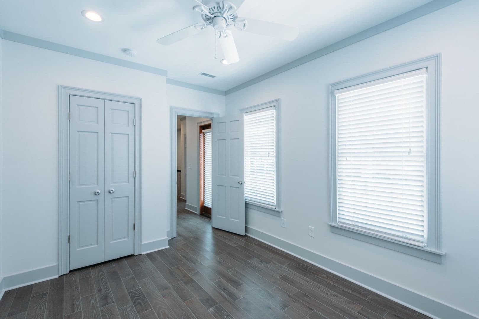 Charleston Apartment: 10 Orrs Court