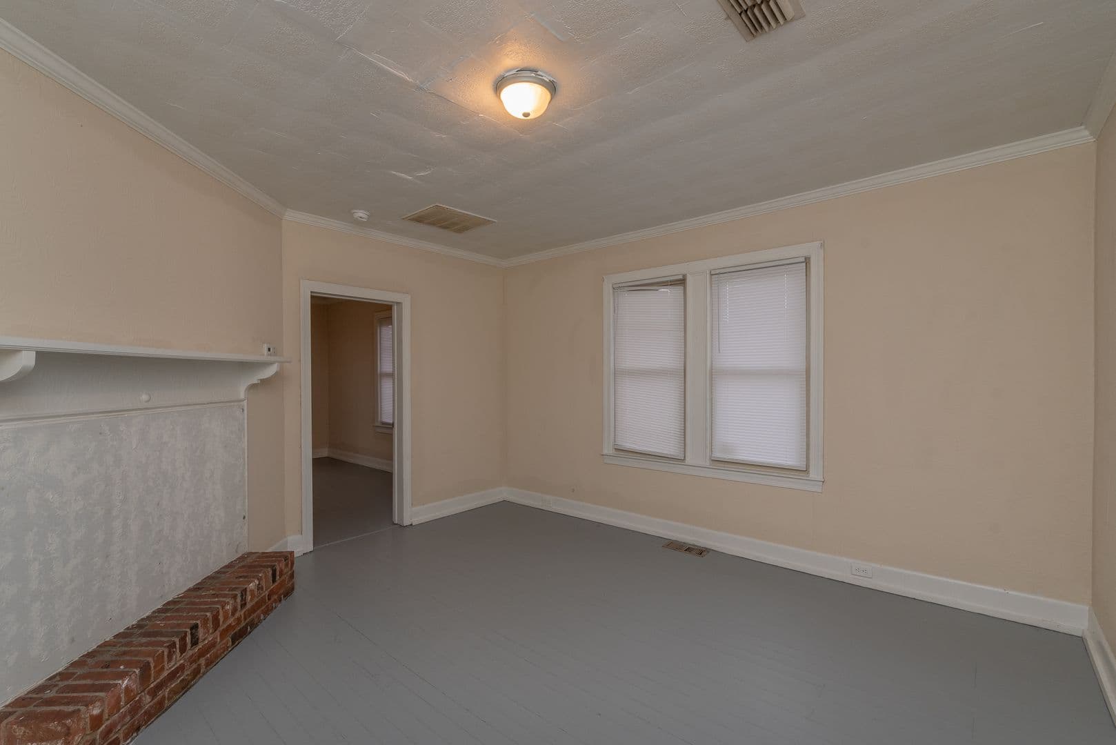 Augusta House: 151 Curry Street