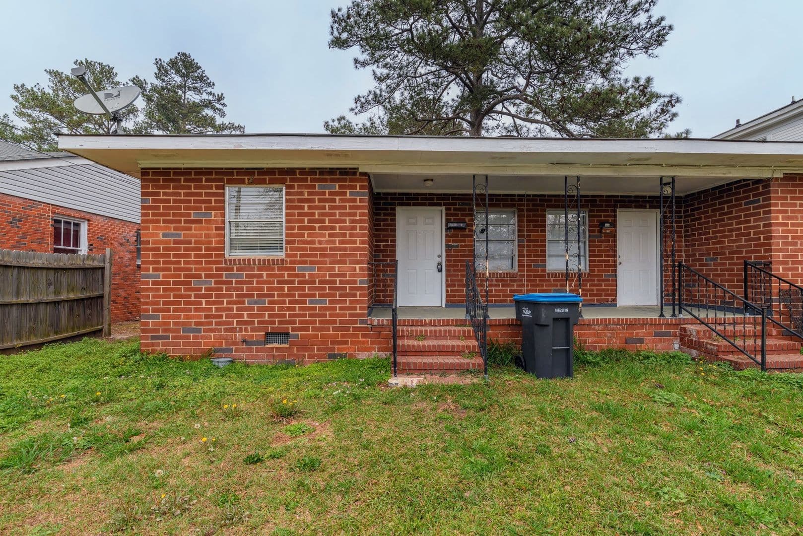 Augusta House: 2165 1/2 Telfair Street