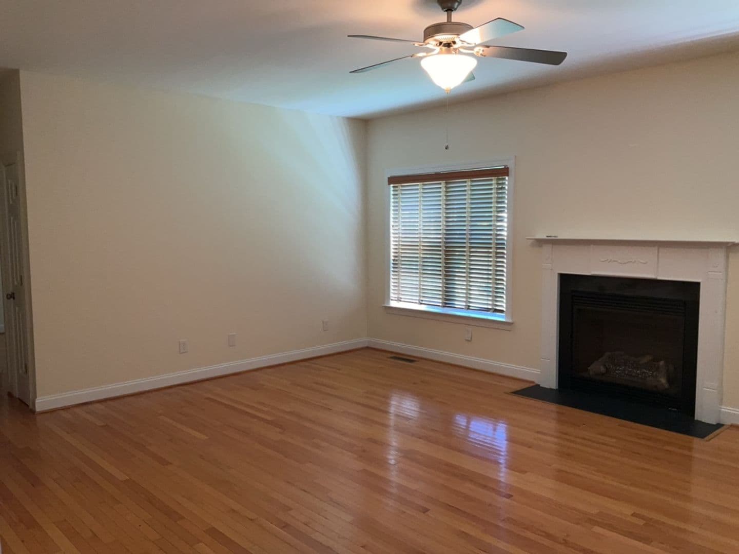Lexington House: 105 Ridge Top Rd